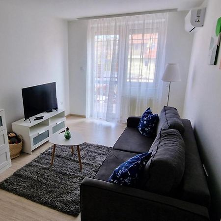 Cili Apartman Eger Apartment Exterior photo